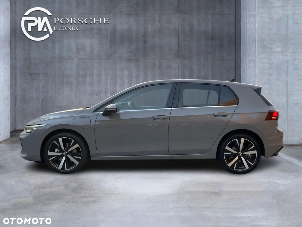 Volkswagen Golf - 3