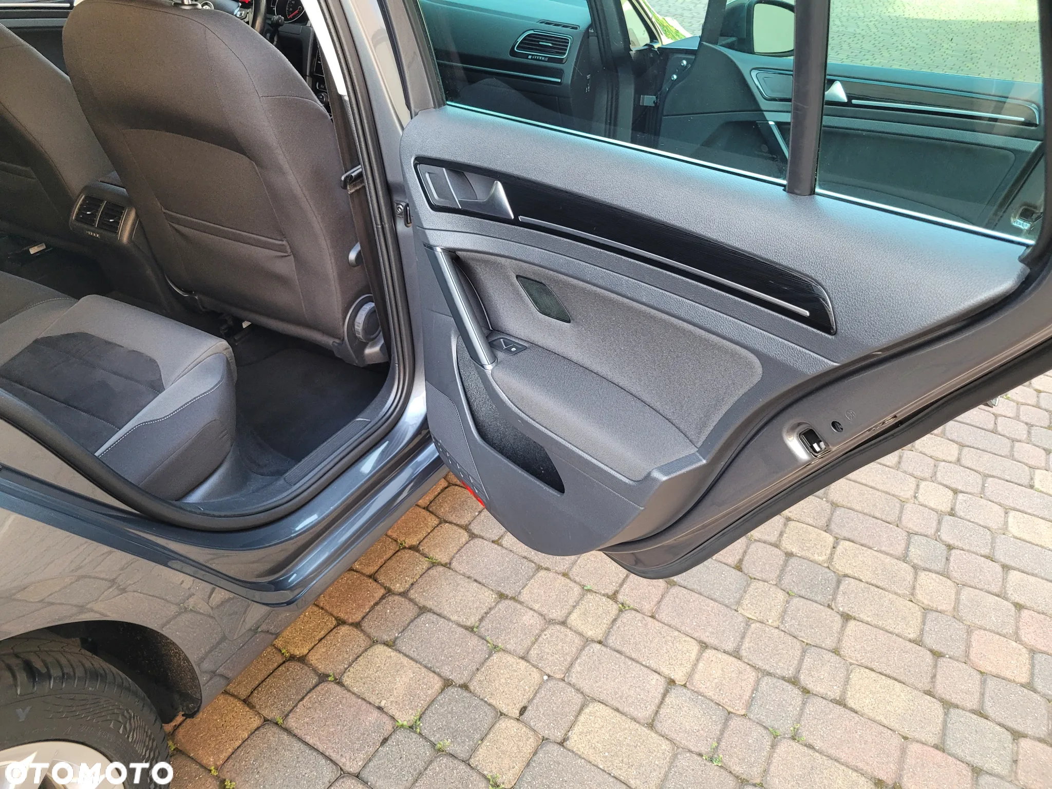 Volkswagen Golf Variant 2.0 TDI (BlueMotion Technology) DSG Highline - 23