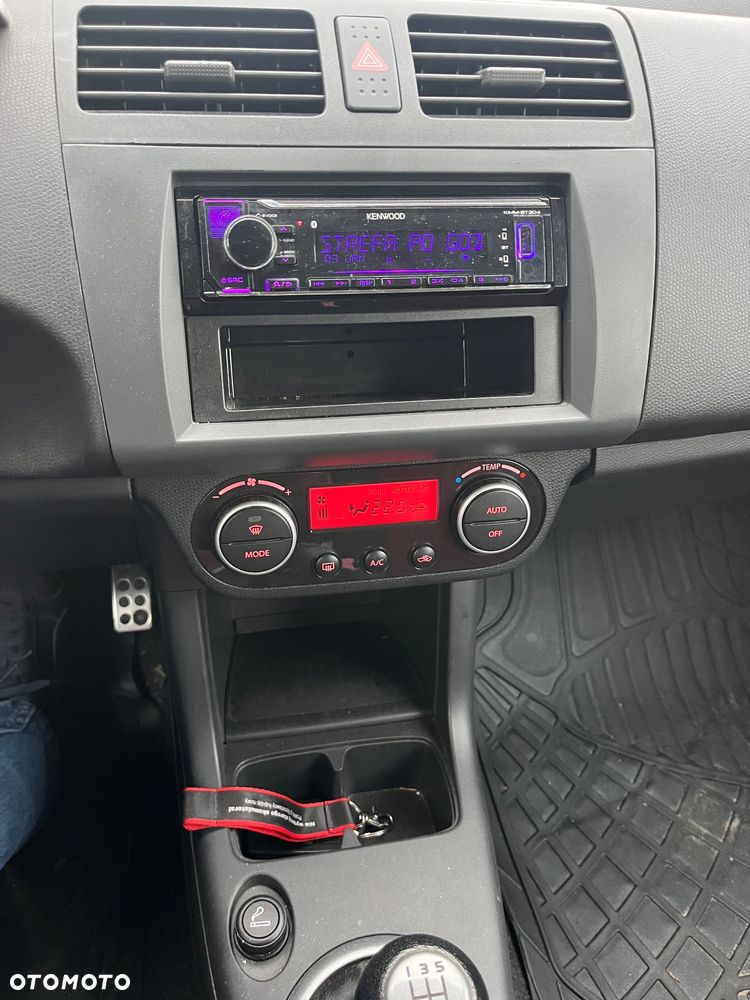Suzuki Swift - 9
