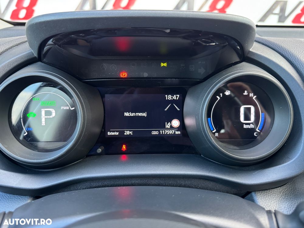 Toyota Yaris 1.5 VVT-i HSD Active - 5