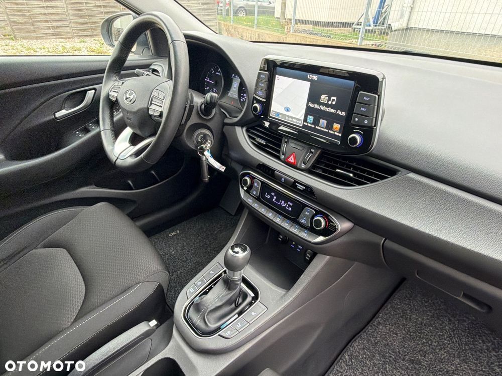 Hyundai i30 1.6 CRDI DCT EDITION 30 - 32