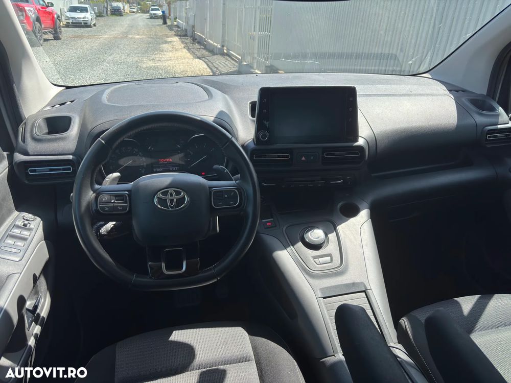 Toyota Proace 1.2 130CP 8AT 6+1 L2H1 Family+ - 9