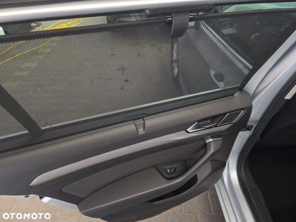 Volkswagen Passat Variant - 13