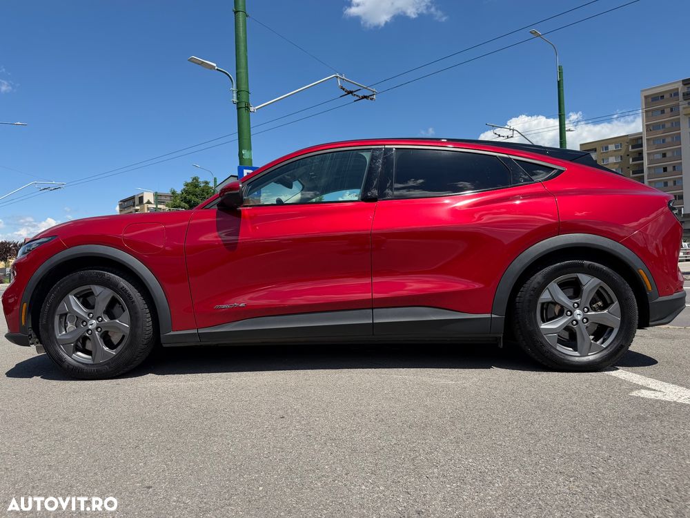 Ford Mustang Mach-E PREMIUM - 3