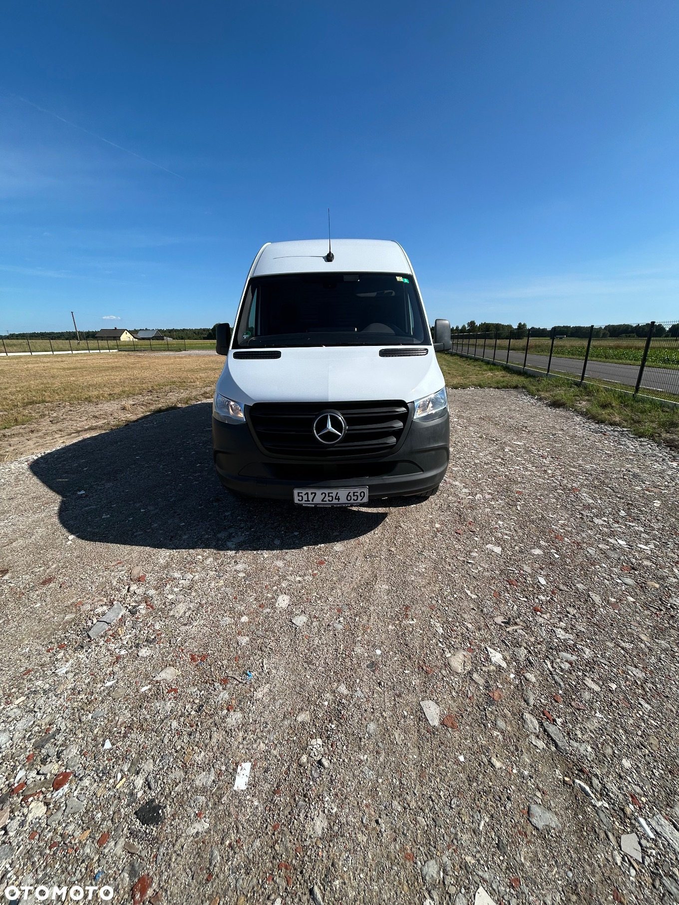 Mercedes-Benz Sprinter - 2
