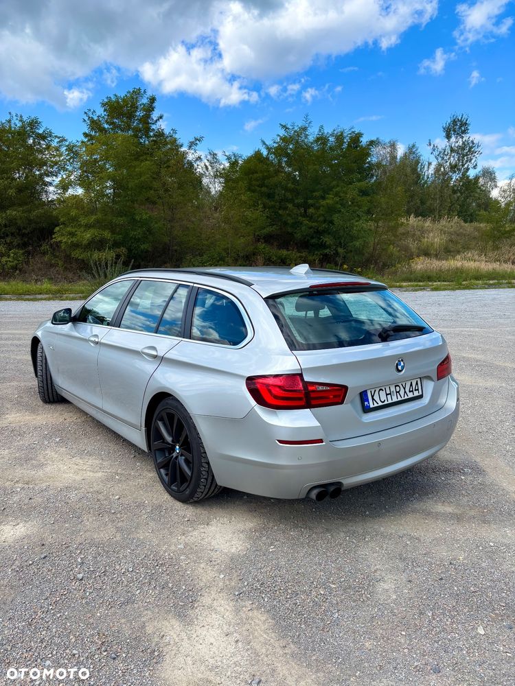 BMW Seria 5 520i Luxury Line - 6