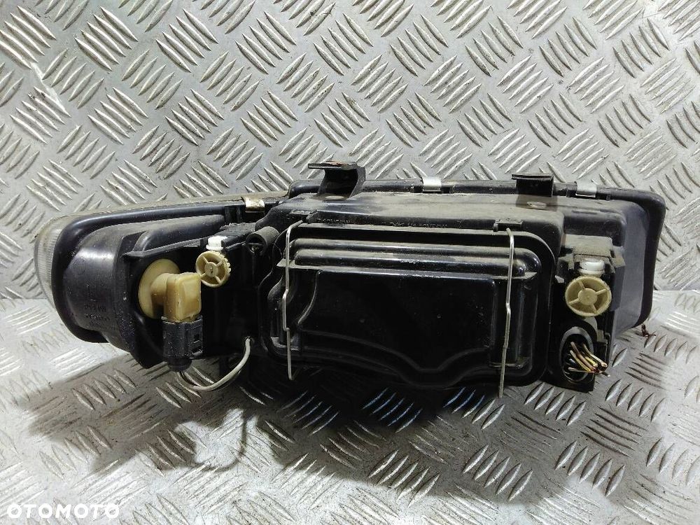 LAMPA LEWA PRZEDNIA SEAT TOLEDO 2 - 2