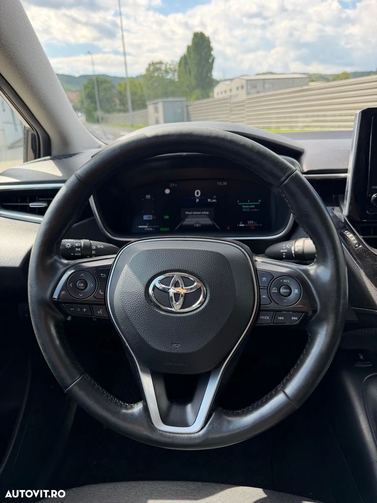 Toyota Corolla 1.8 HSD Business - 4