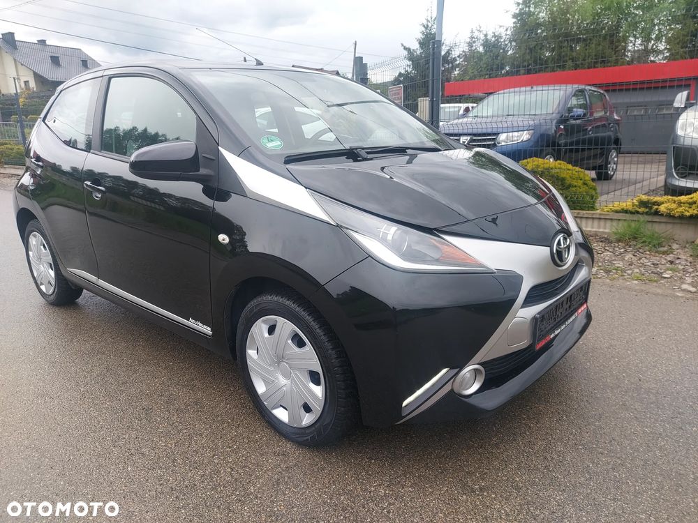 Toyota Aygo x-play Edition-S - 12