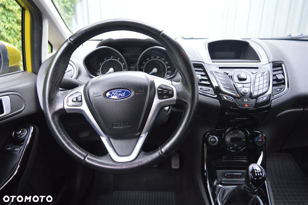 Ford Fiesta 1.0 EcoBoost Titanium - 20