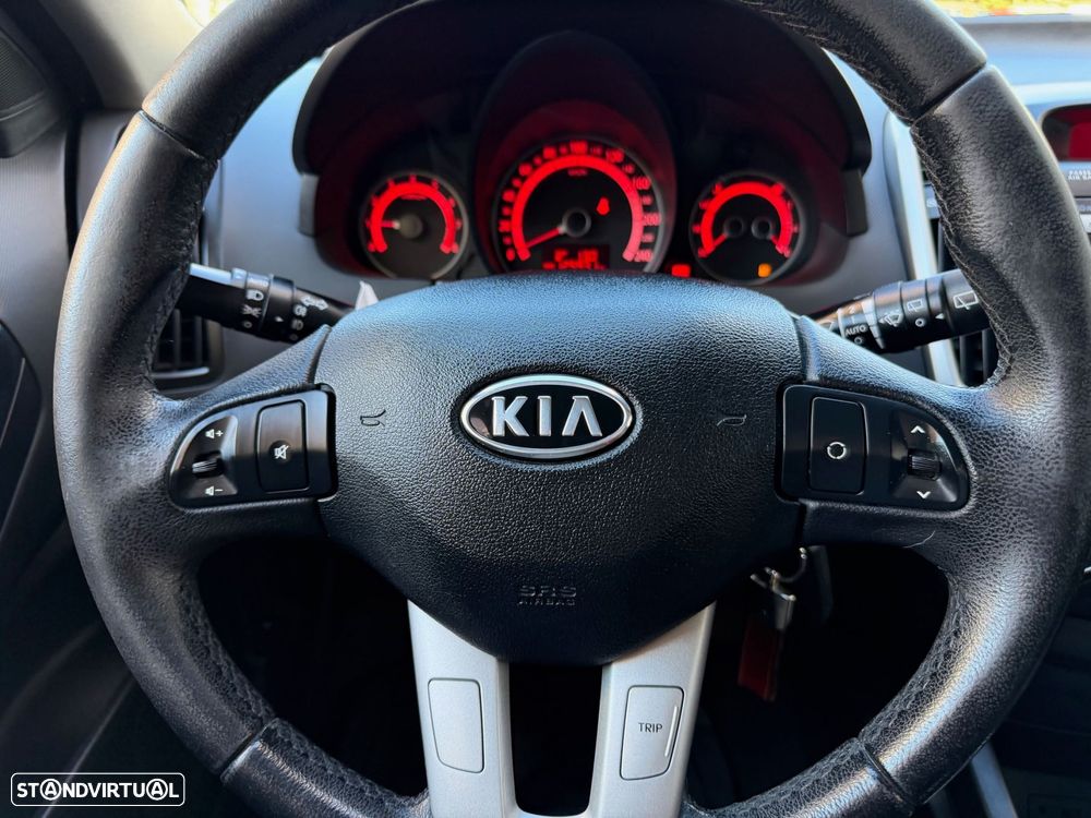 Kia Ceed S Coupé 1.4 CVVT EX ISG - 11