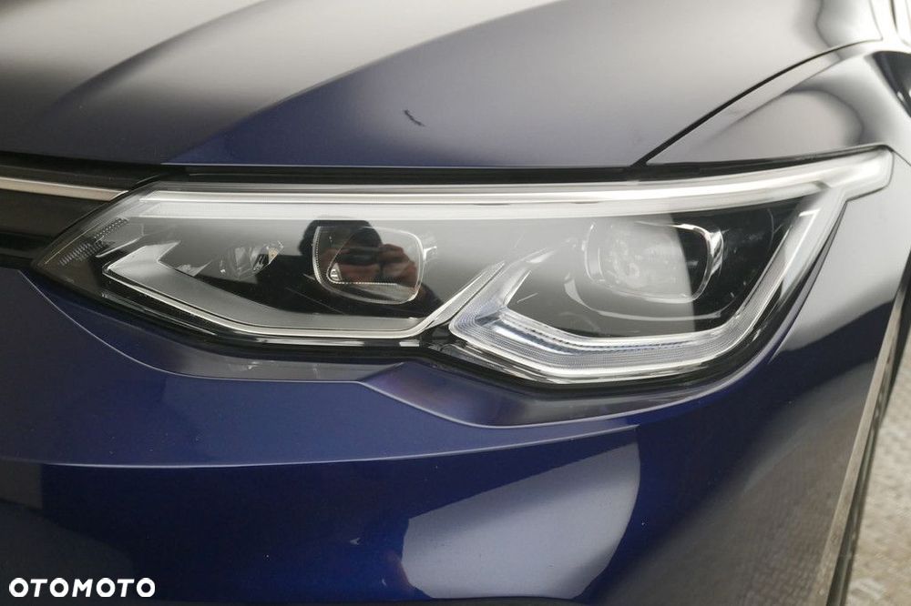 Volkswagen Golf Variant - 13