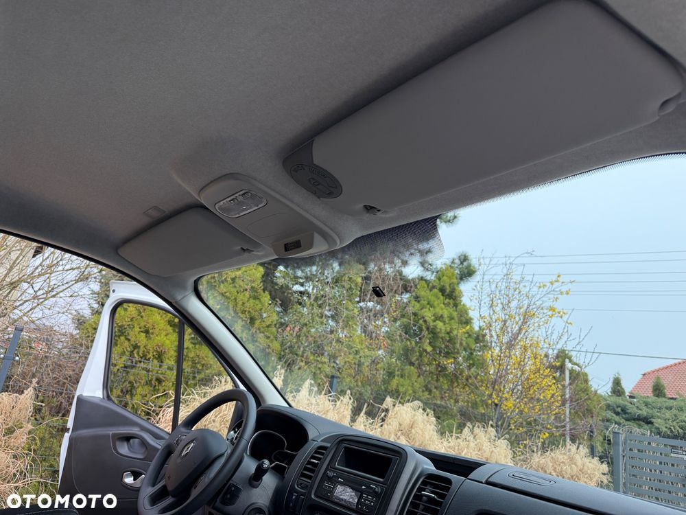 Renault trafić - 9
