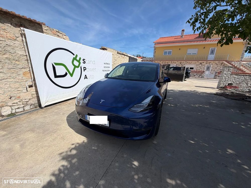 Tesla Model Y Long Range Dual Motor AWD - 14