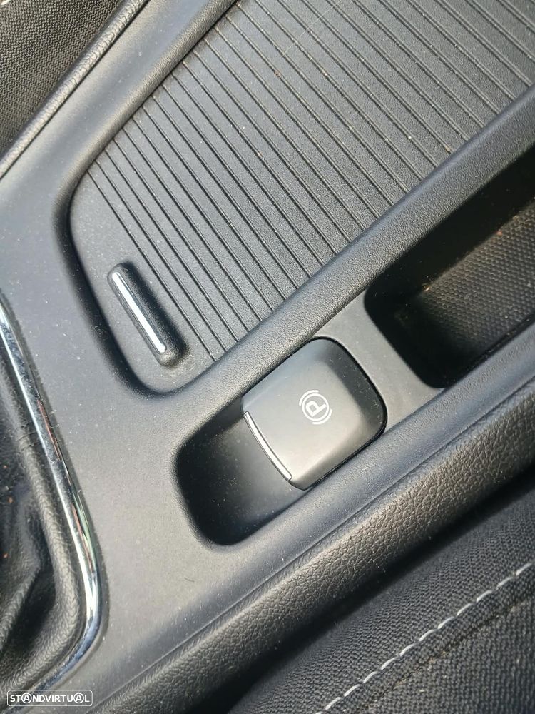 Kia Ceed 1.6 CRDi Nav Line - 20