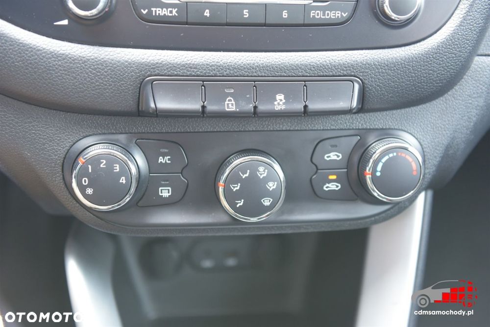 Kia Ceed - 21