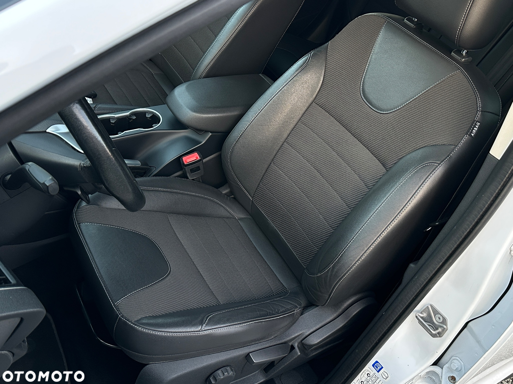 Ford Kuga 2.0 TDCi 2x4 Trend - 17