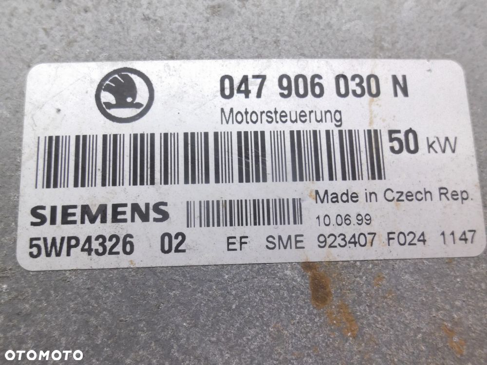 SKODA FELICIA 1.3 STEROWNIK SILNIKA 047906030N POSIADAM 3 SZT - 4