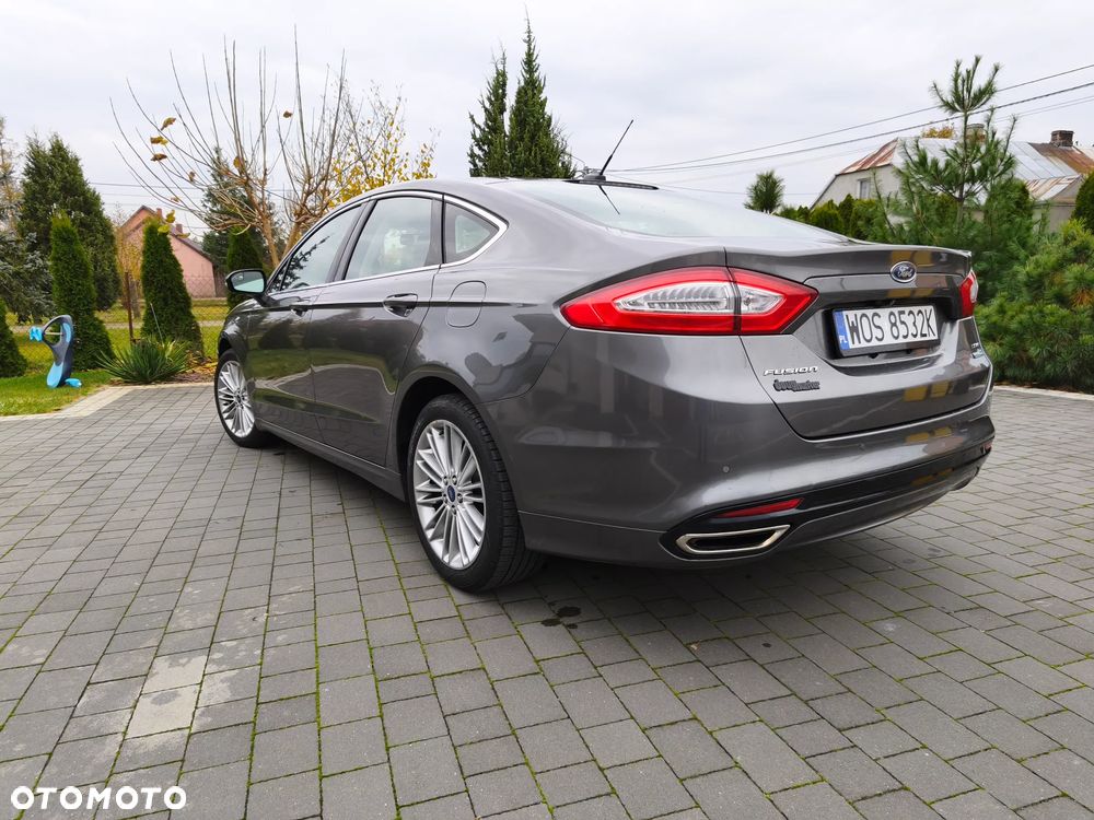 Ford Fusion - 7
