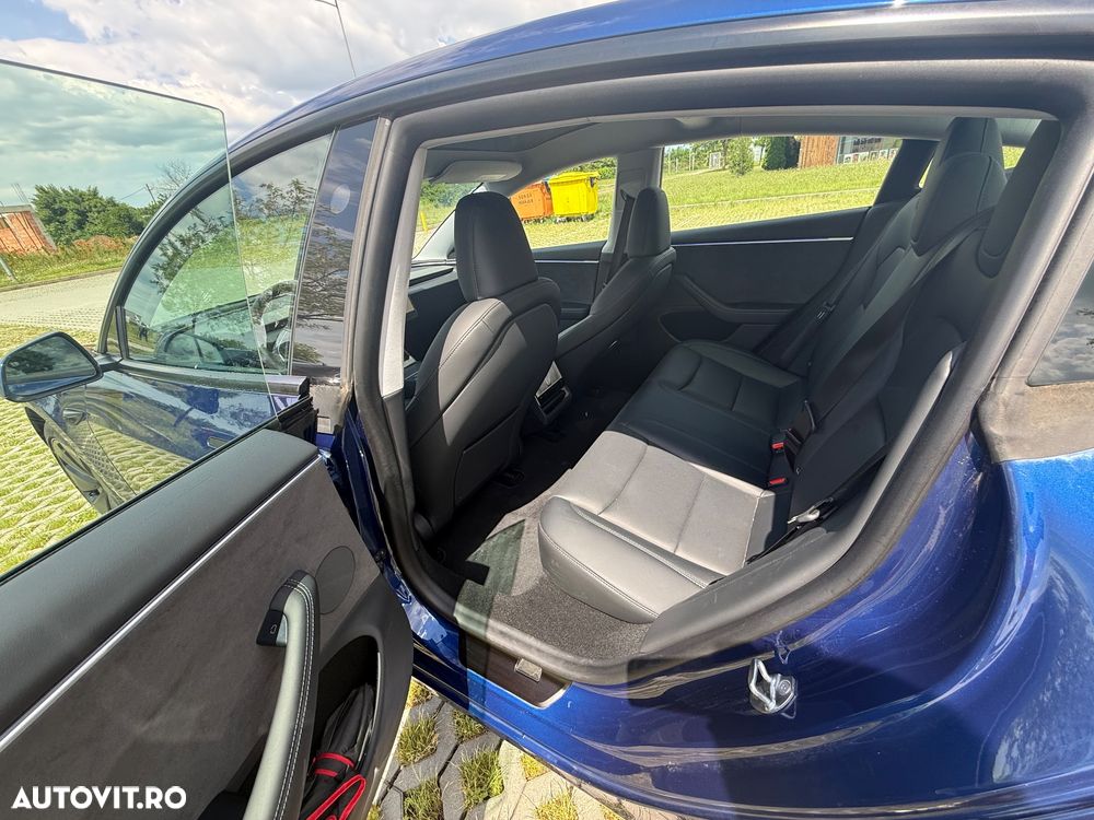 Tesla Model 3 Long Range AWD Premium - 6