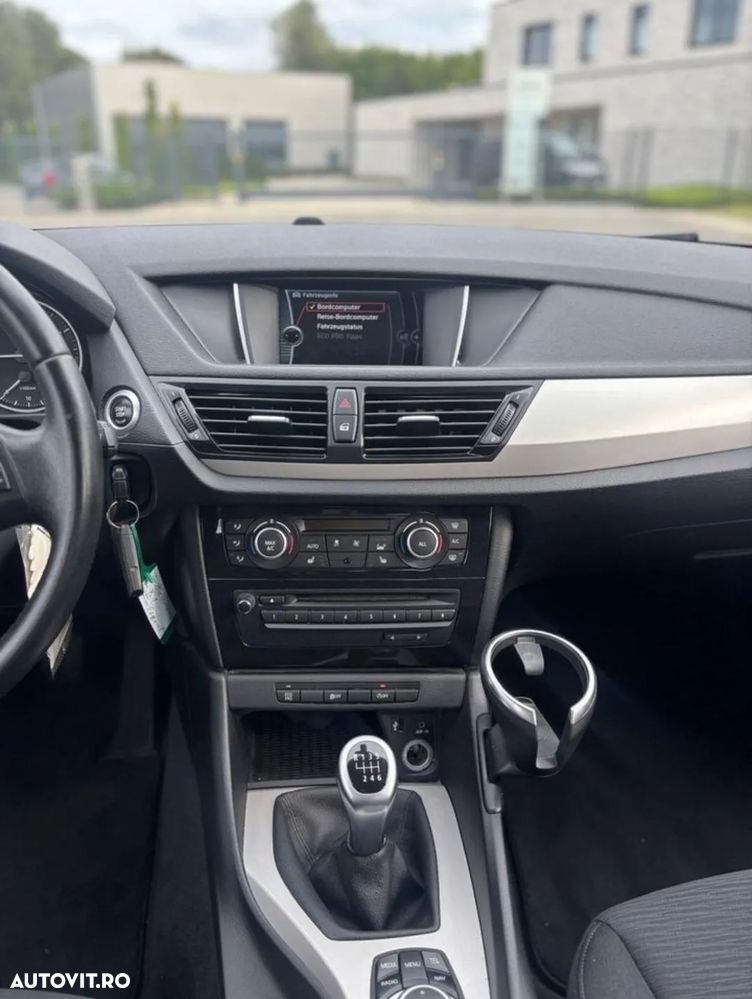 BMW X1 sDrive18d - 9