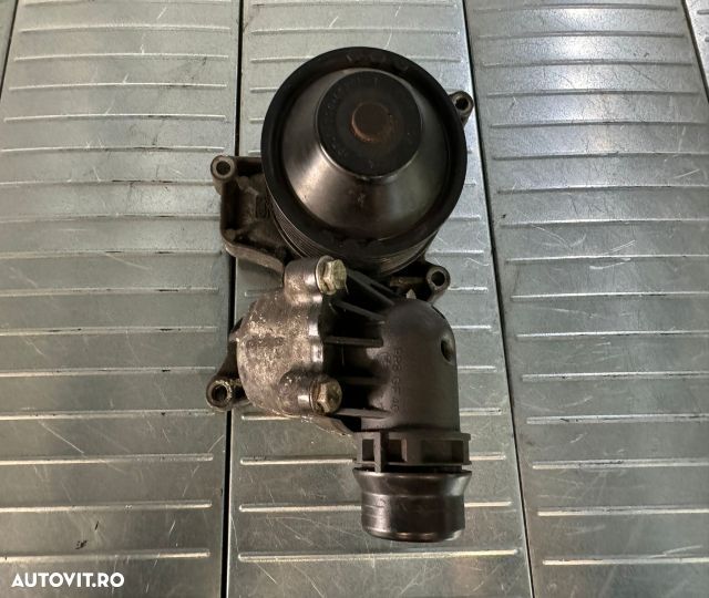 Pompa apa cu termostat 3.0d 245Cp N57 BMW Seria 5 F07/F10/F11 (faceli - 1