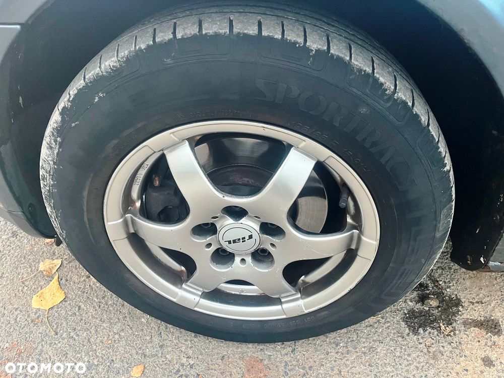 Skoda Octavia 1.6 Combi Selection - 18