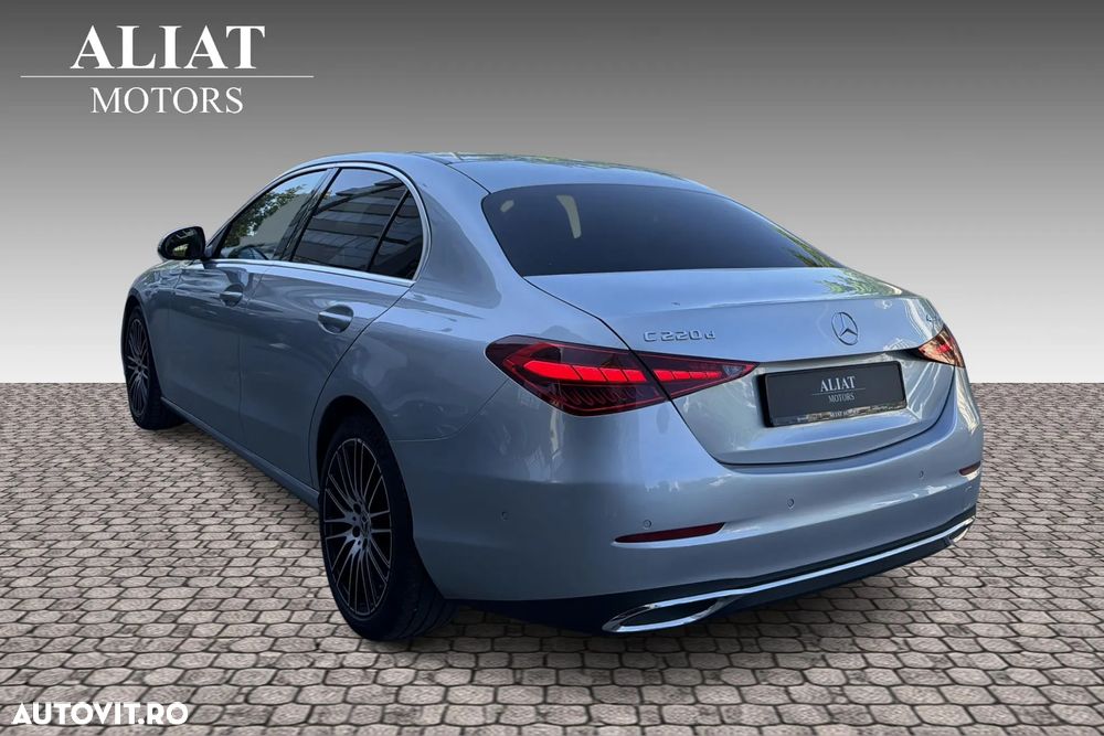 Mercedes-Benz C 220 d 4Matic 9G-TRONIC - 8