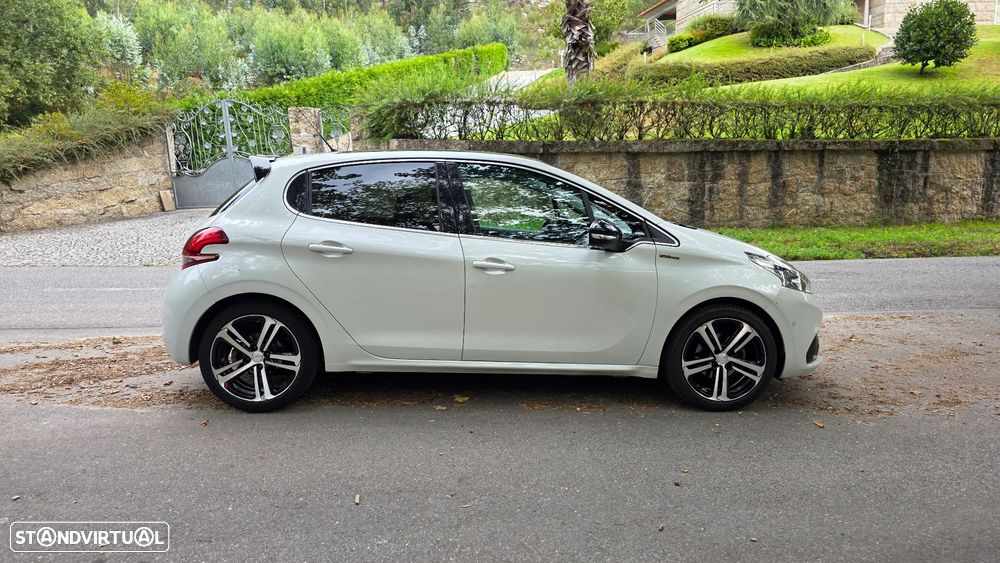 Peugeot 208 1.6 BlueHDi GT Line - 3
