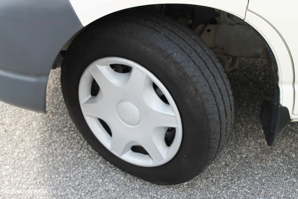 Toyota Haice 2.5 D4D - 18