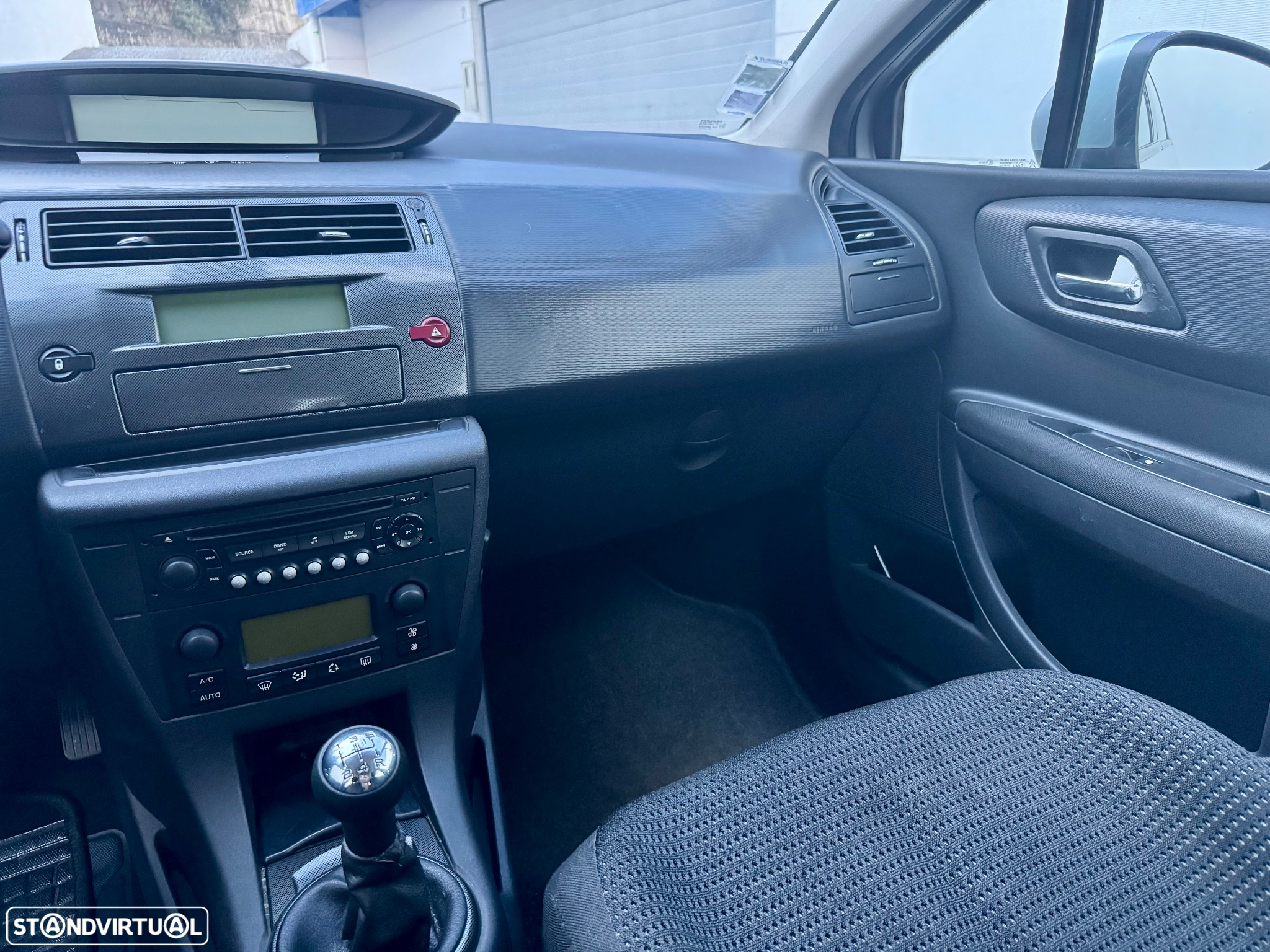 Citroën C4 1.6 HDi SX - 14