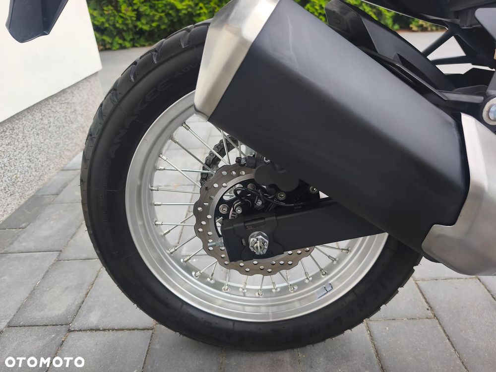 Kawasaki Versys-X 300 - 16