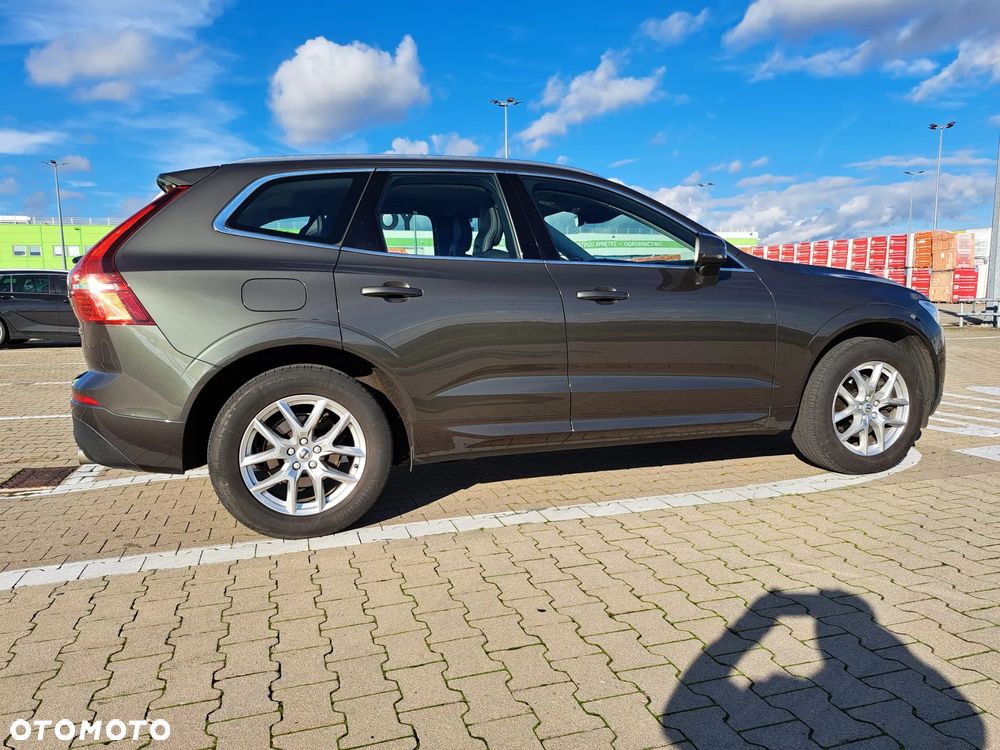 Volvo XC 60 D4 Geartronic Momentum Pro - 17