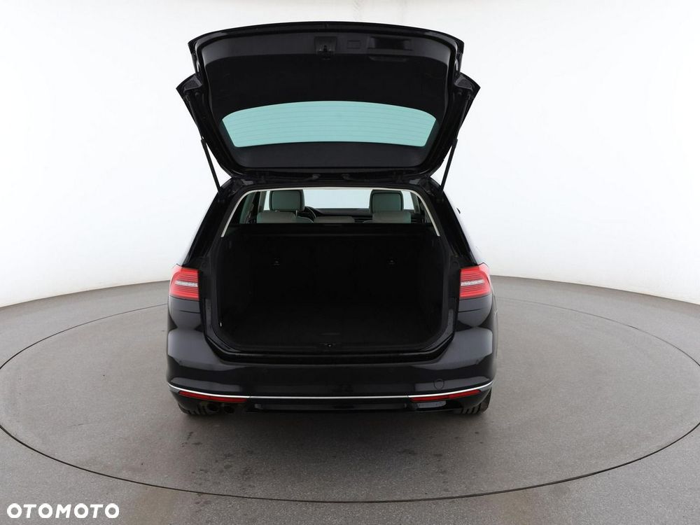Volkswagen Passat Variant 1.8 TSI (BlueMotion Technology) DSG Highline - 20