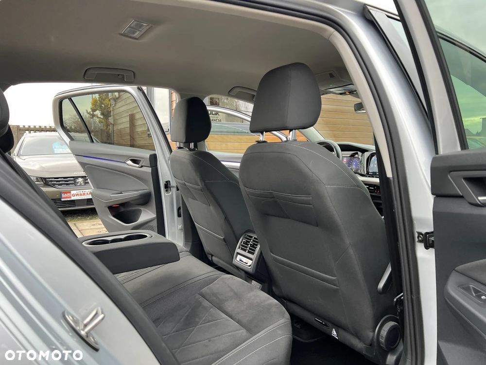 Volkswagen Golf - 26