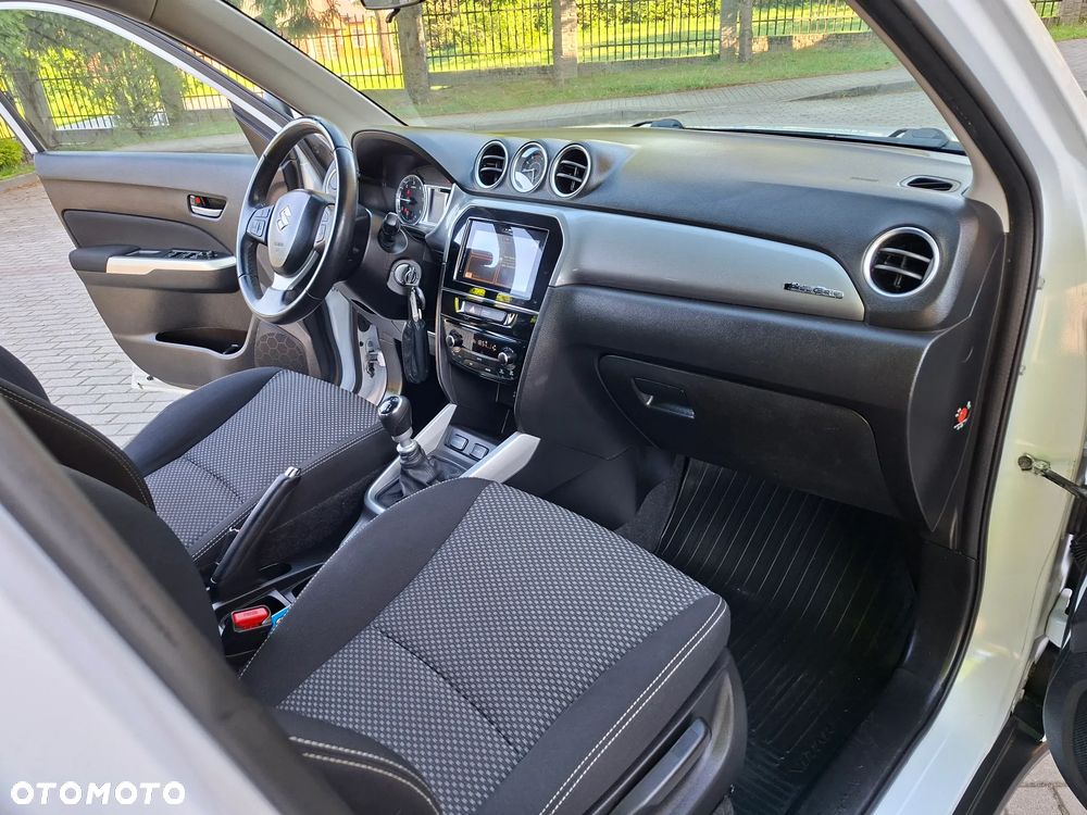 Suzuki Vitara 1.6 DDiS (4x4) Allgrip Comfort - 17