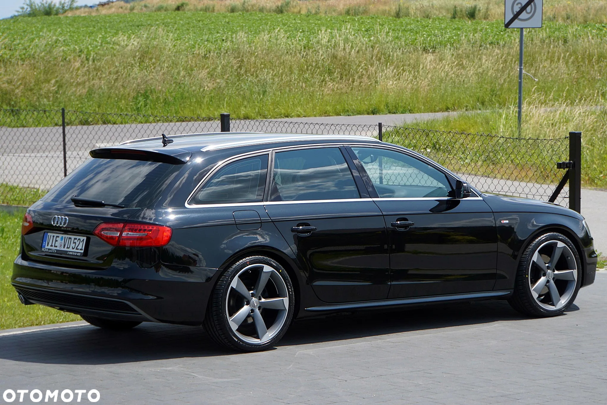 Audi A4 Avant 2.0 TDI DPF clean diesel S line Sportpaket - 8