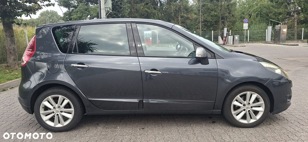Renault Scenic 2.0 16V Privilege CVT - 26