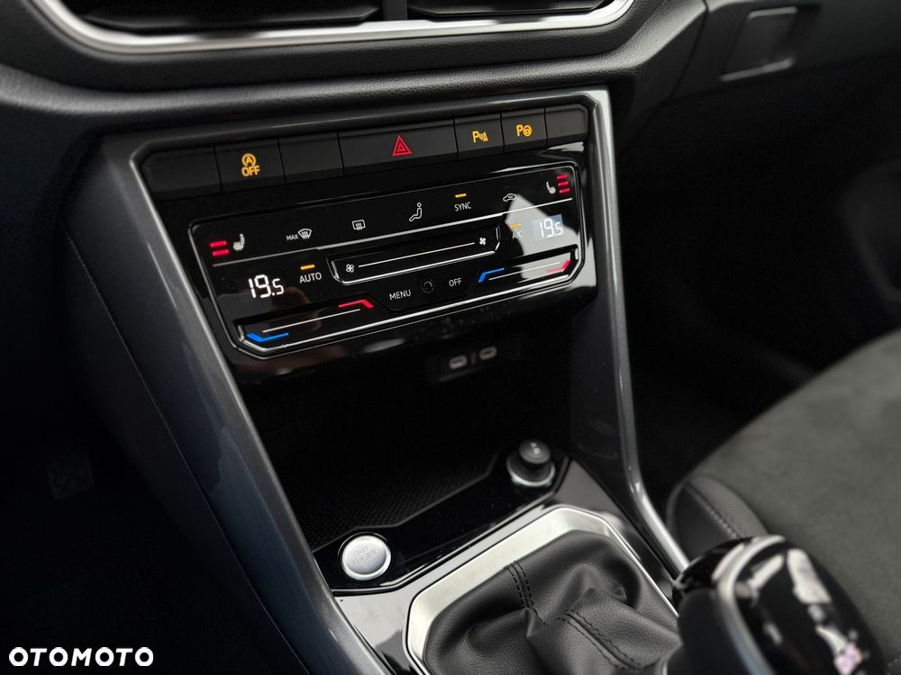 Volkswagen T-Roc 1.5 TSI Style DSG - 25