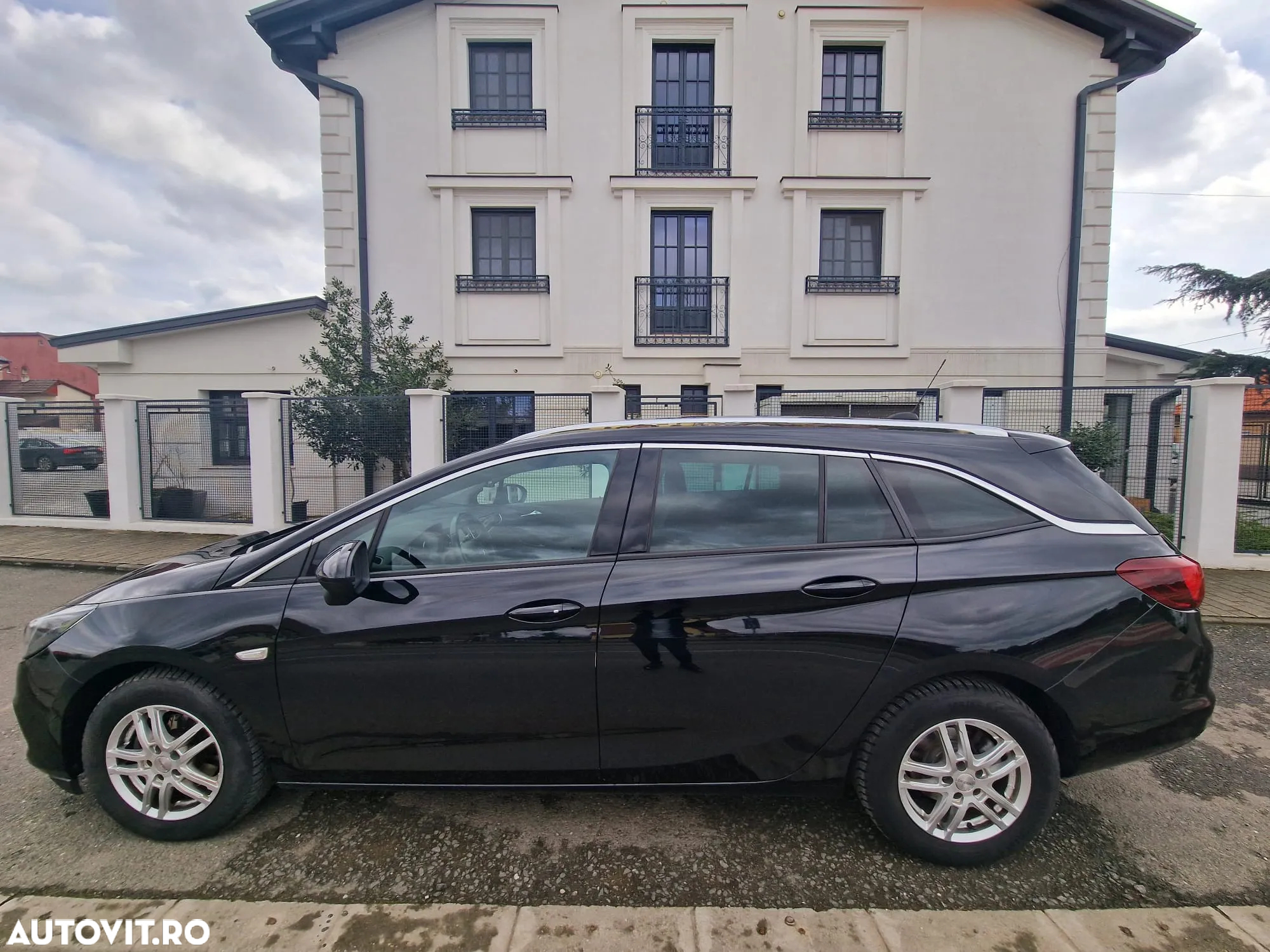 Opel Astra 1.5 D Start/Stop Sports Tourer Automatik Elegance - 6