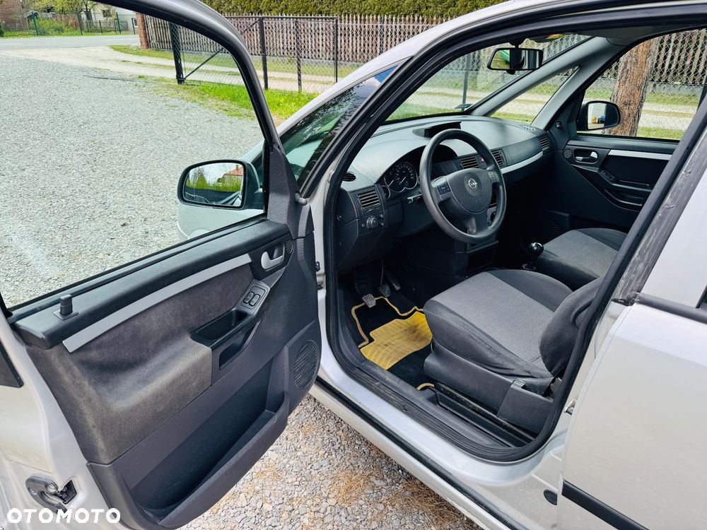 Opel Meriva 1.6 16V Cosmo - 9