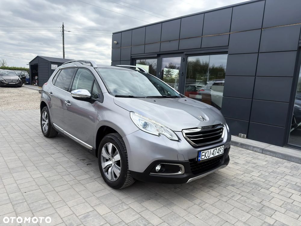 Peugeot 2008 1.2 Pure Tech GPF Allure S&S - 11