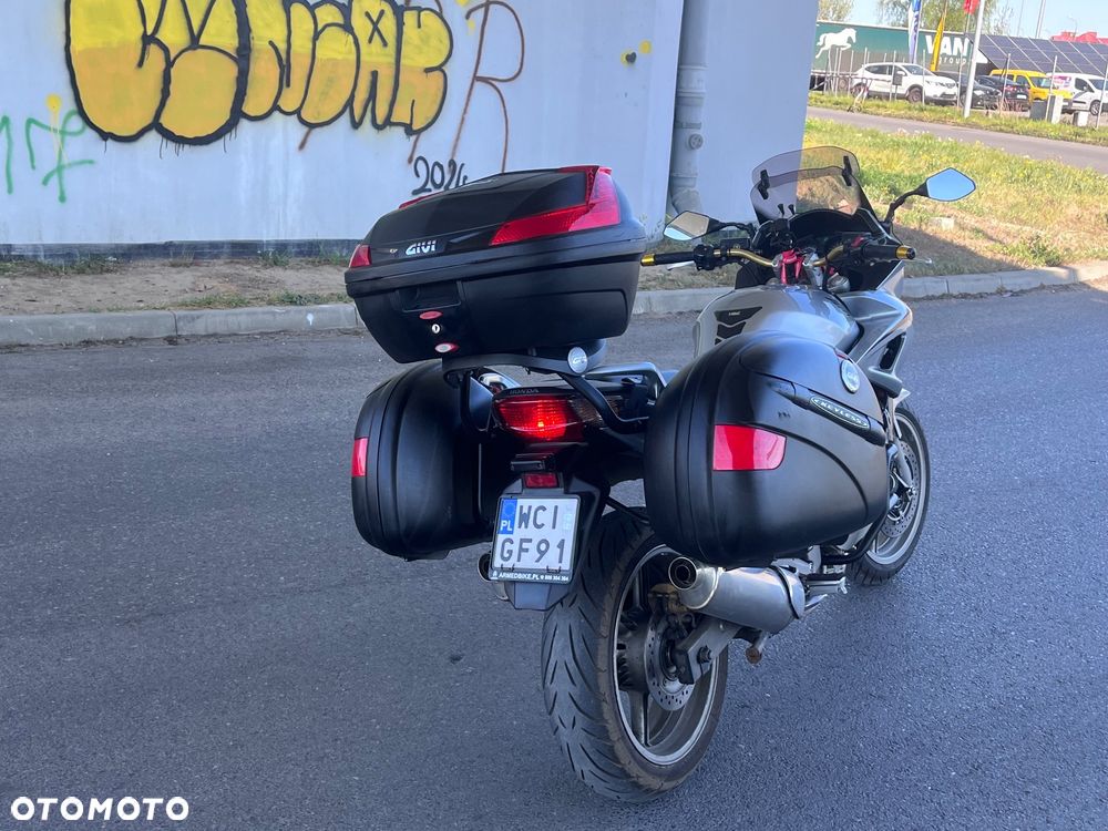 Honda CBF - 8
