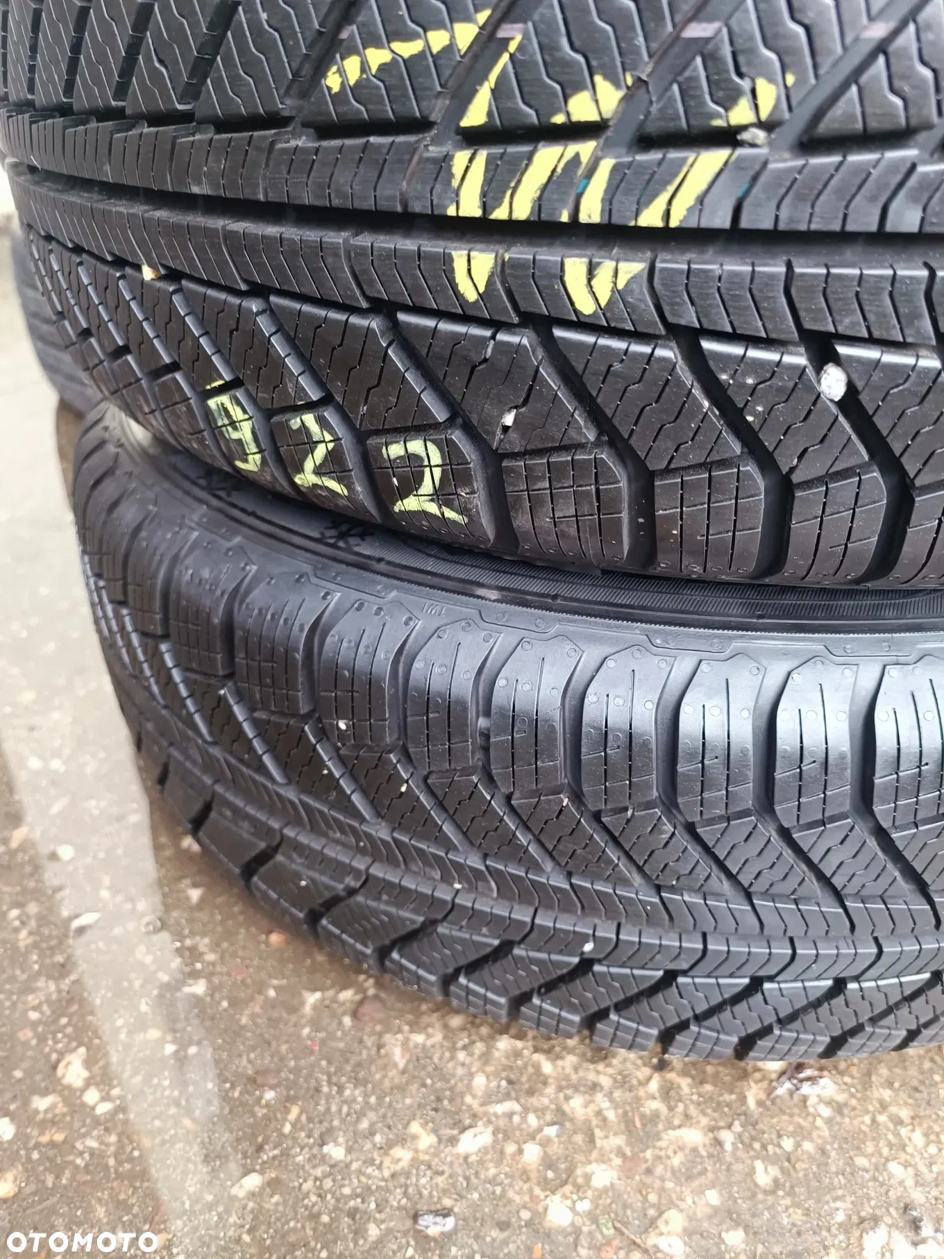 4x100 Felgi Stalowe Stal 15 Koła Zimowe Zima TOYOTA COROLLA E12 YARIS II 2 SUZUKI SWIFT MAZDA 323 DEMIO KIA RIO 3 III HYUNDAI I20 II 2 ACCENT BAYON 8-9mm - 11
