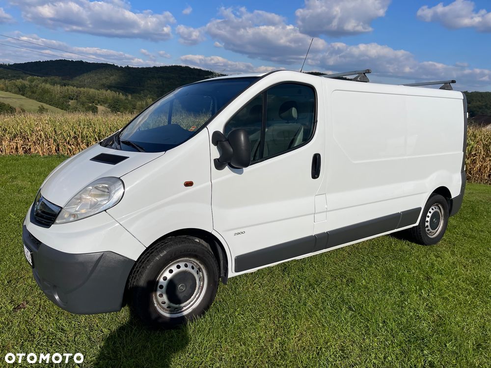 Opel Vivaro - 10