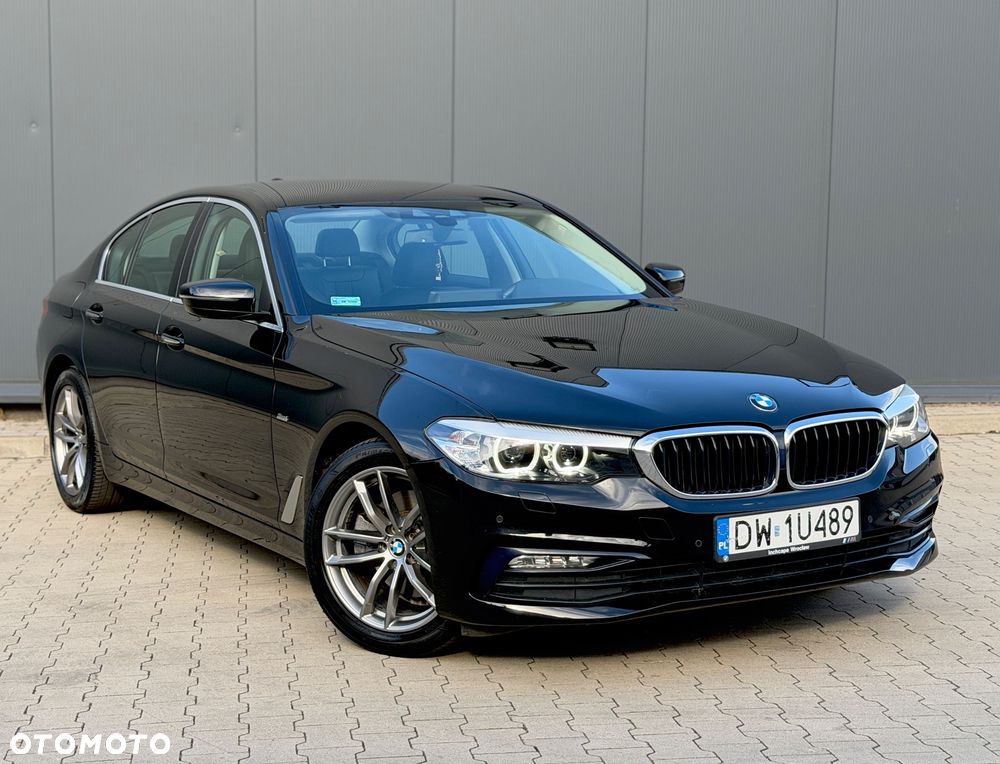 BMW Seria 5 520d xDrive Luxury Line sport - 32