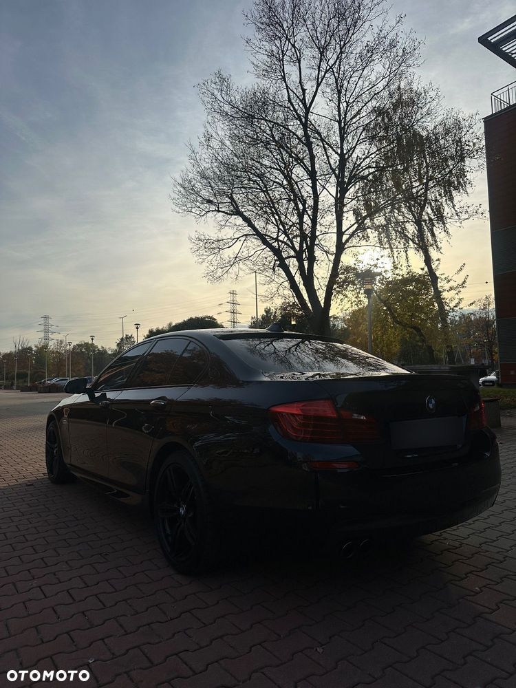 BMW Seria 5 530d xDrive - 18