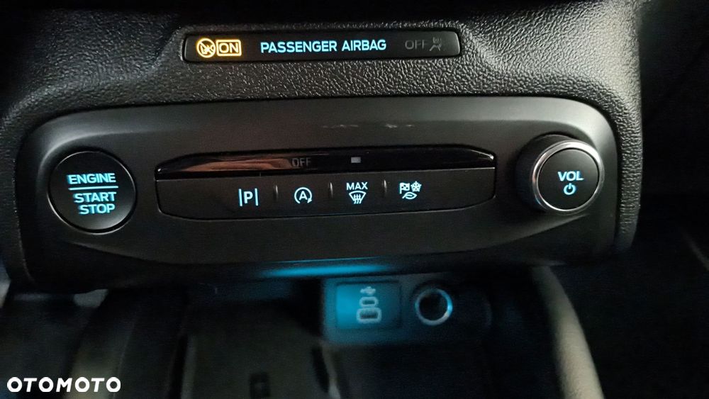 Ford Focus 1.0 EcoBoost mHEV Titanium X - 31