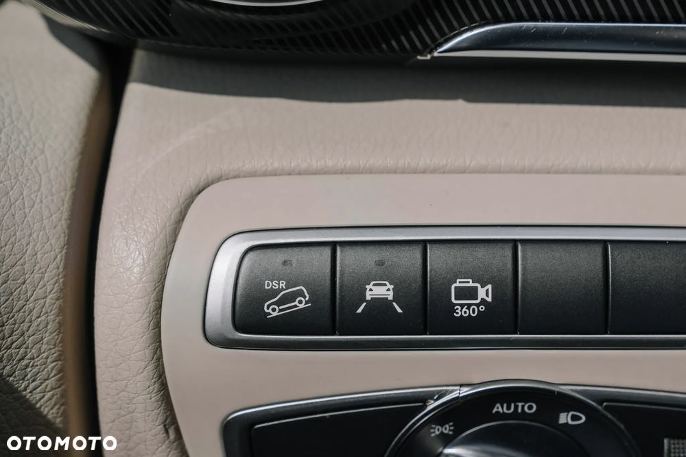 Mercedes-Benz Klasa V 250 (BlueTEC) d extralang 4Matic 7G-TRONIC - 28