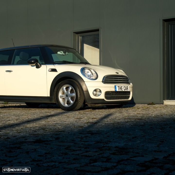 MINI 3 Portas Cooper D - 2